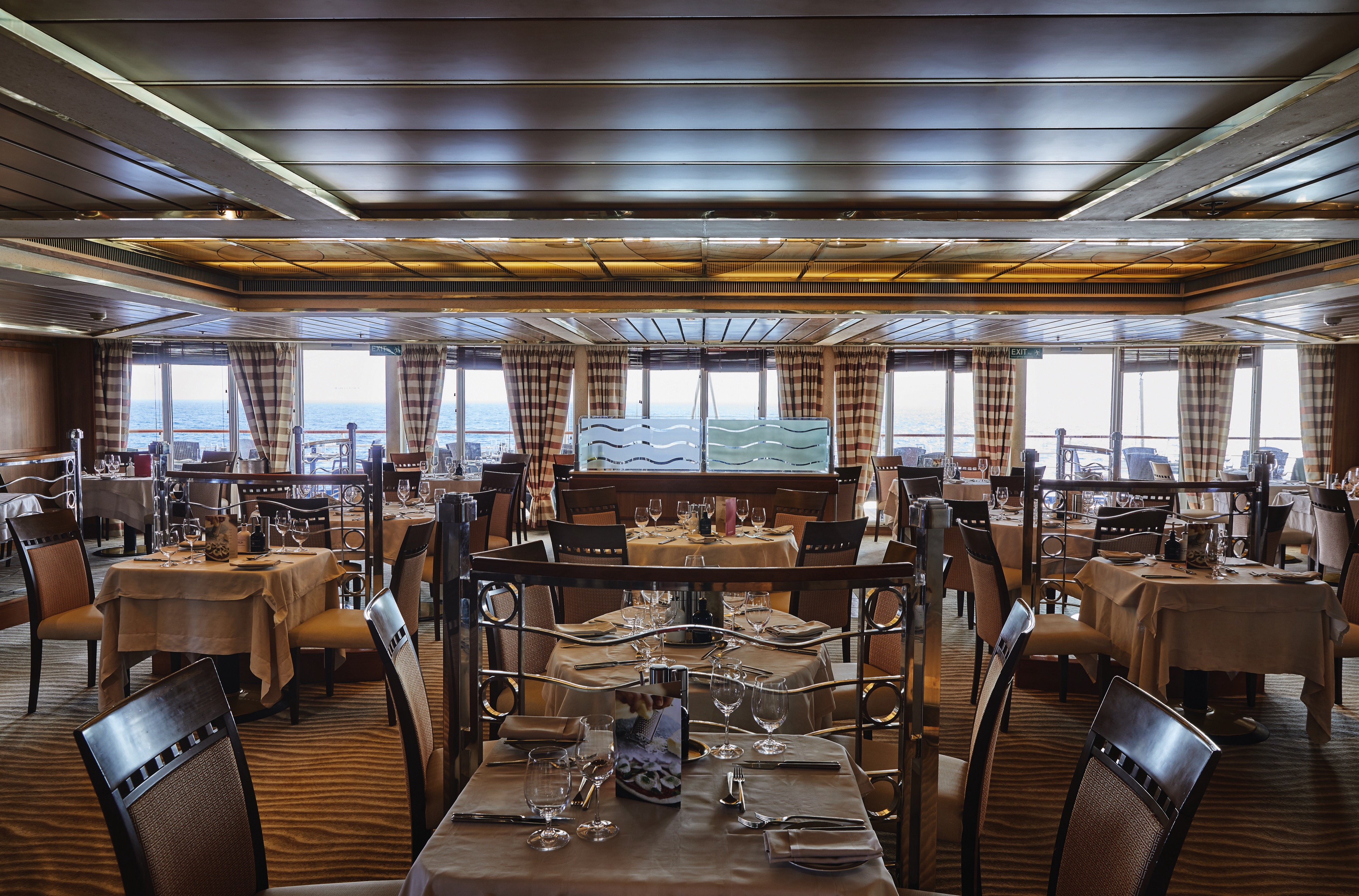 Silversea Cruises Silver Wind La Terrazza 1 ©Silversea Cruises Ltd.jpg